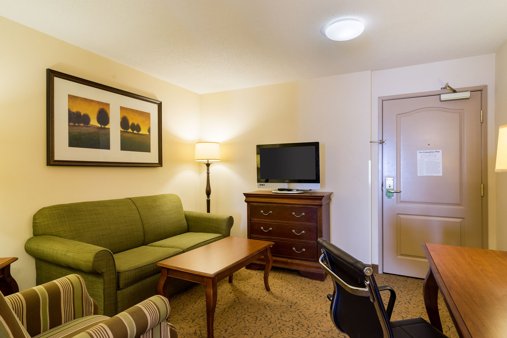 Фото Comfort Inn & Suites