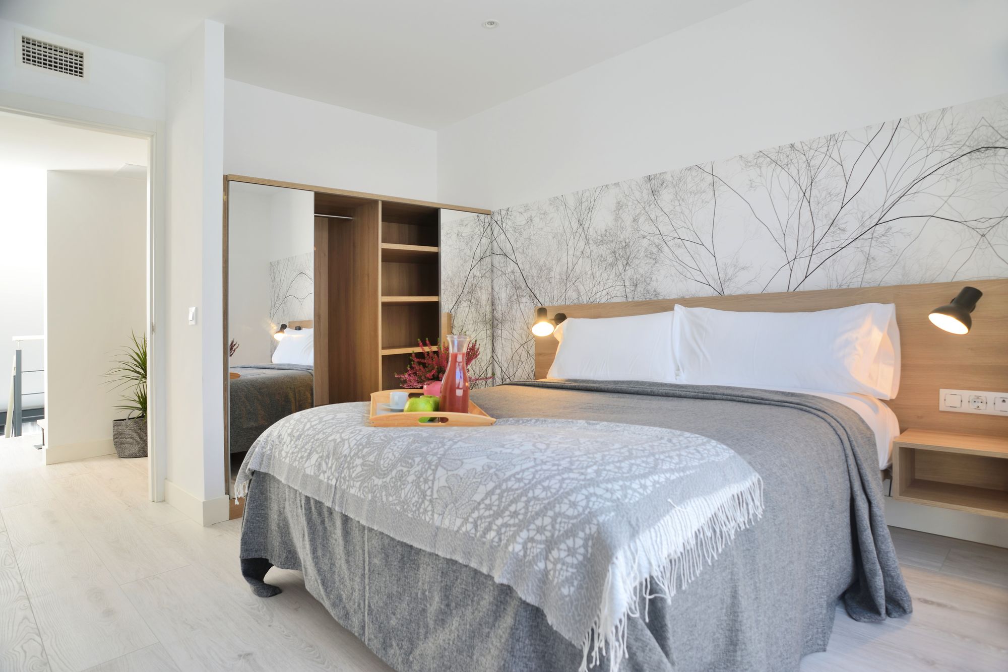 Фото Aspasios Atocha Apartments