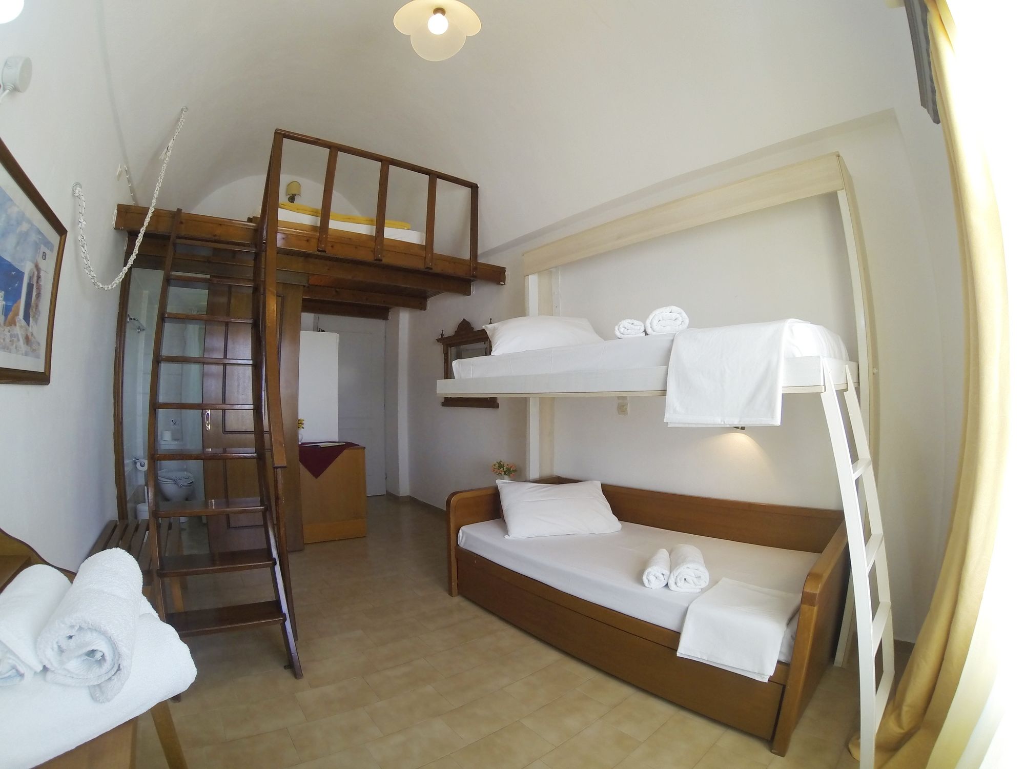 Фото Rodakas Hotel