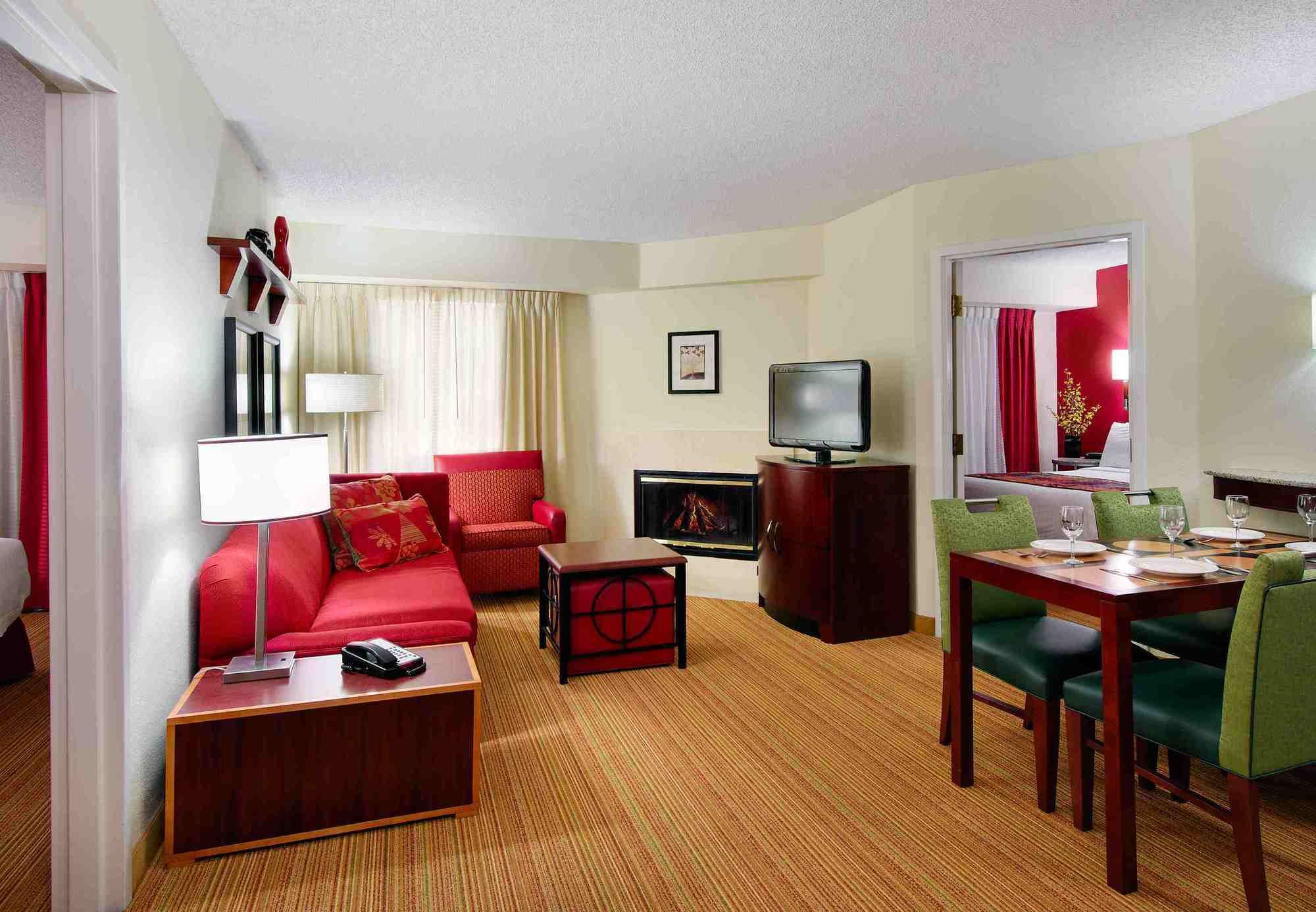 Фото Residence Inn by Marriott Tampa at USF/Medical Center