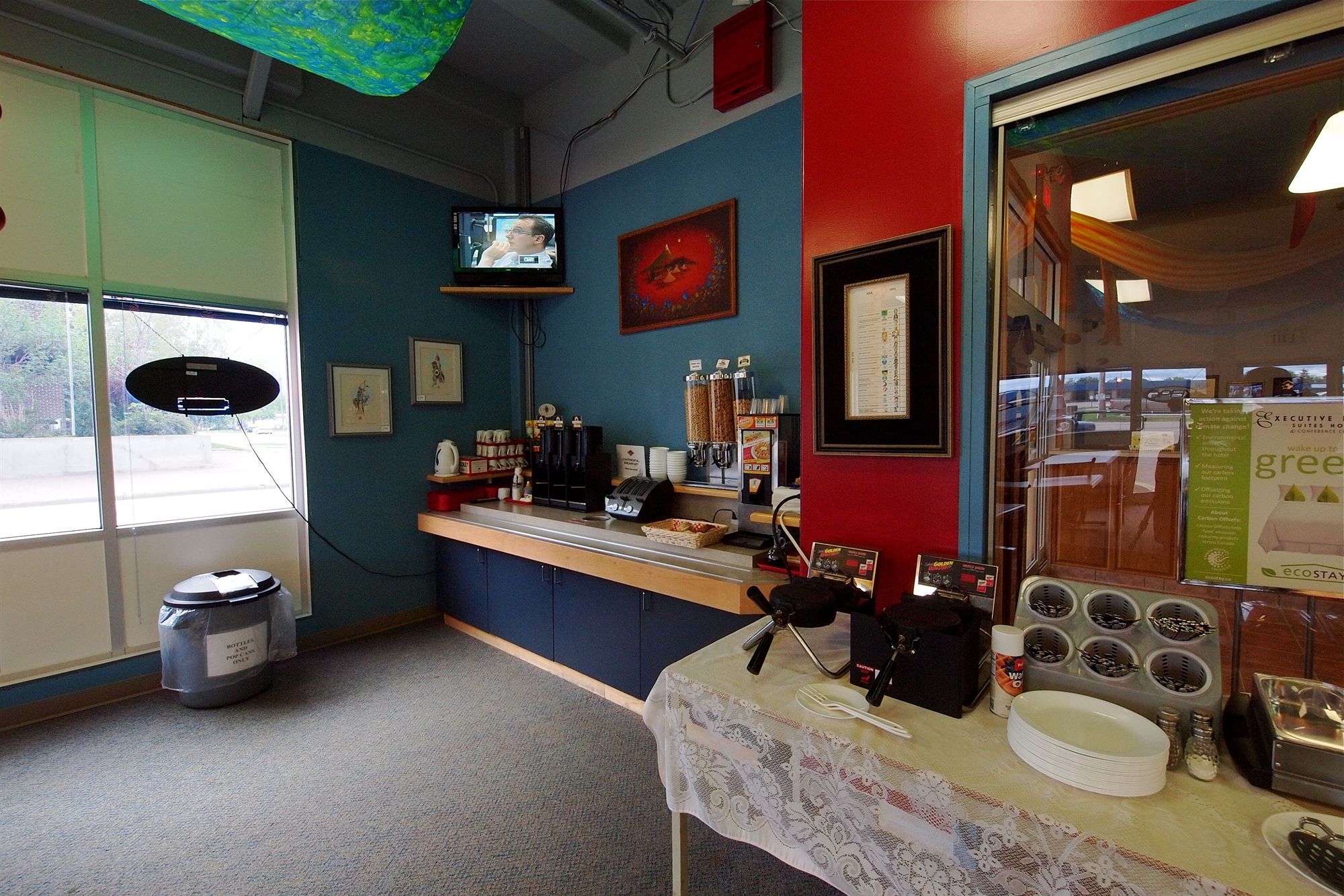 Фото Executive House Suites Hotel & Conference Centre