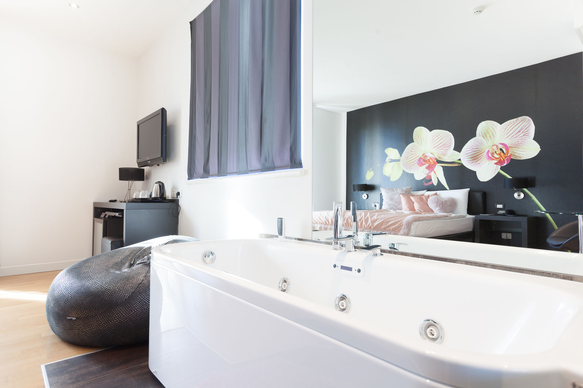 Фото Tobago Hotel