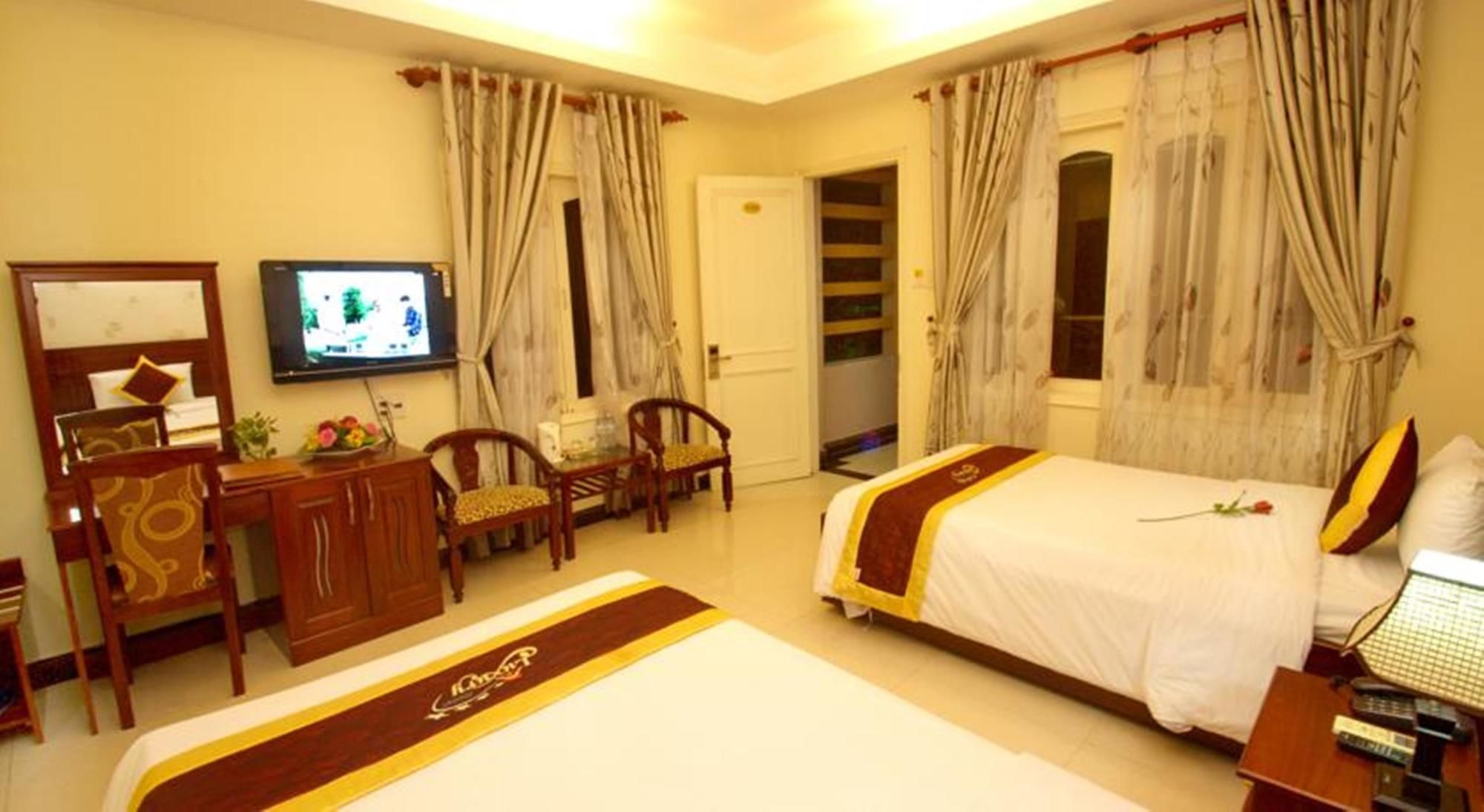 Фото Luxury Nha Trang Hotel