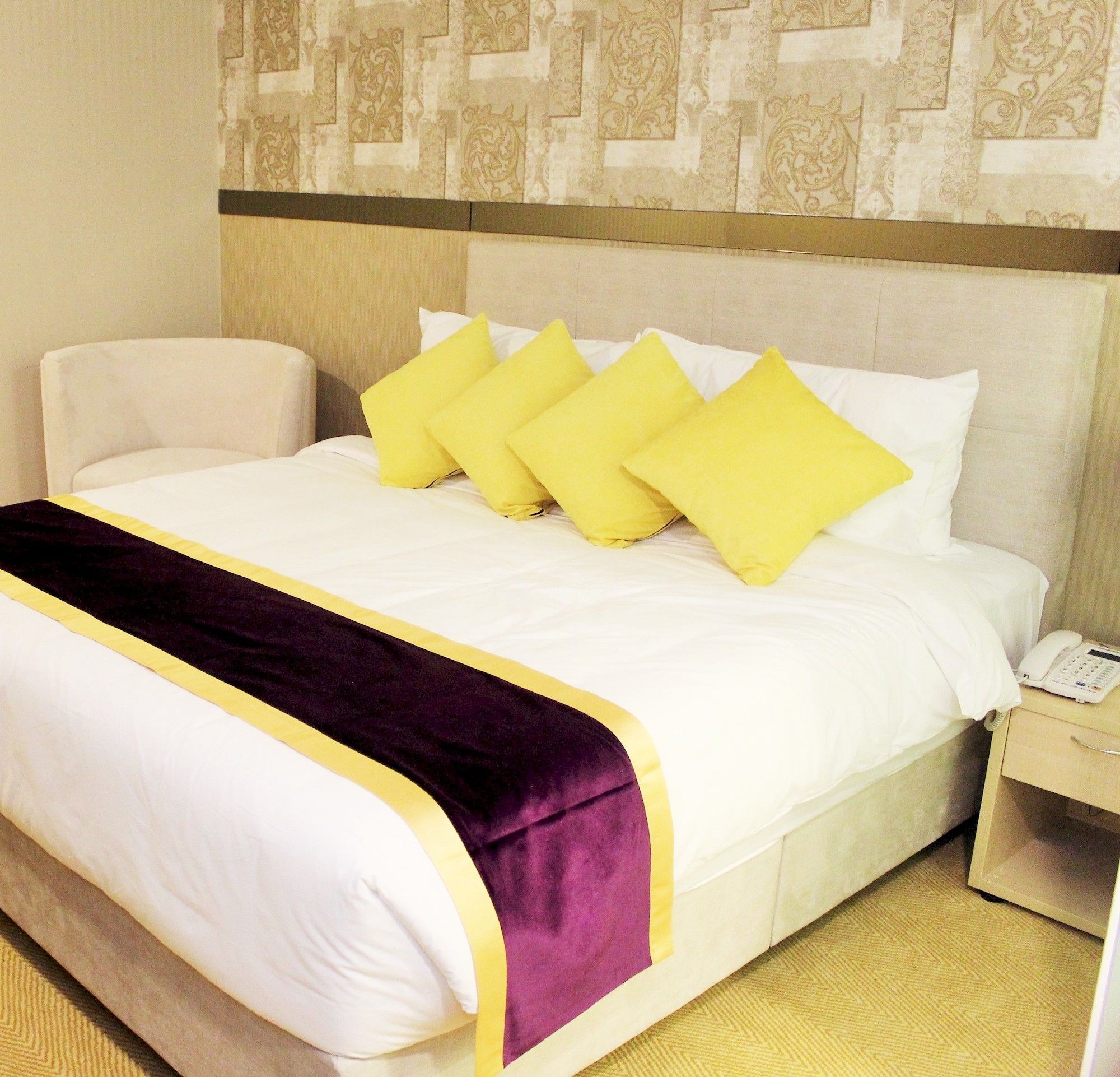 Фото Royce Hotel