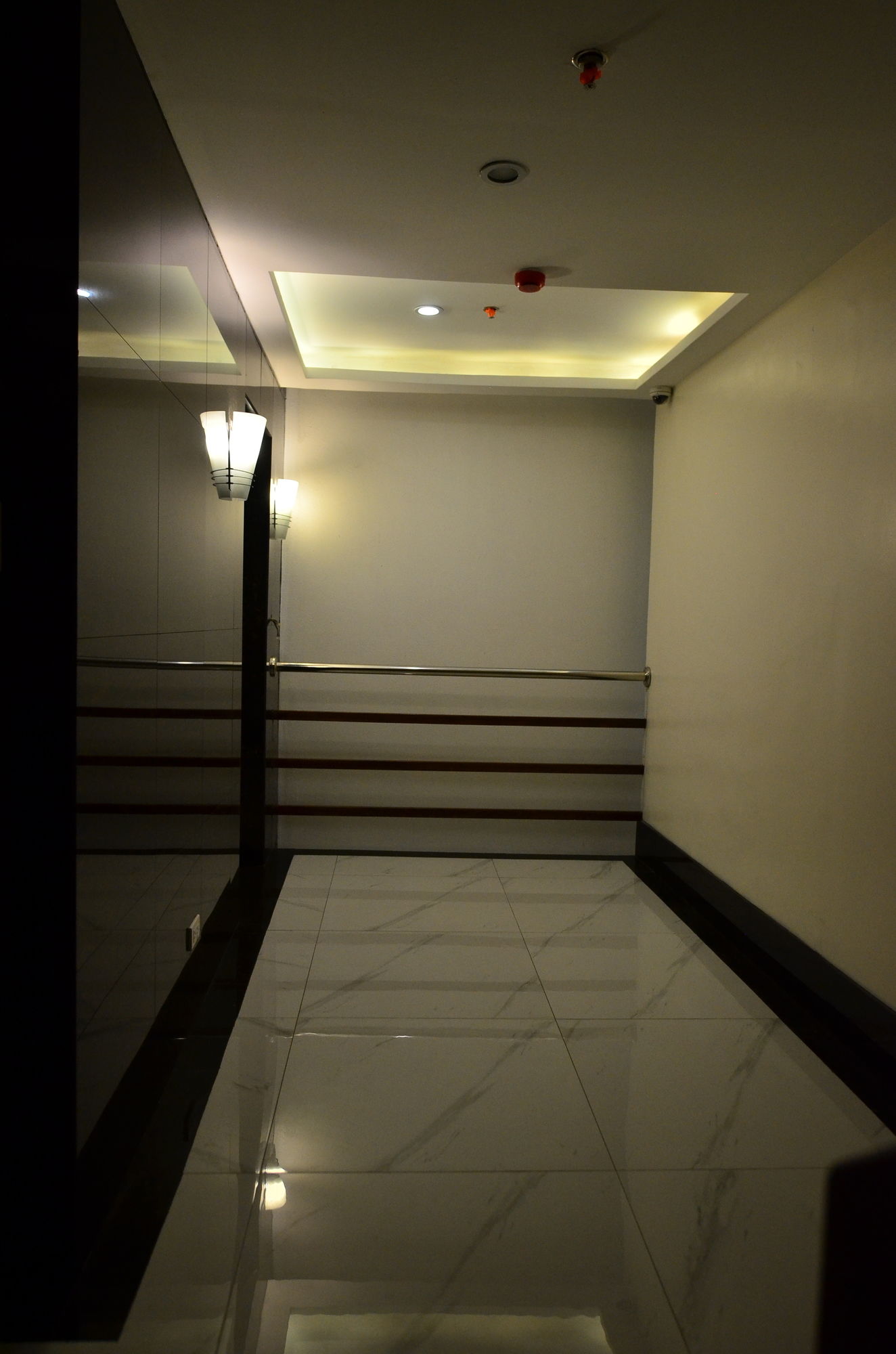 Фото Oriental Zen Suites