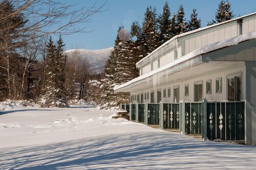 Гостиница Sun & Ski Inn And Suites
