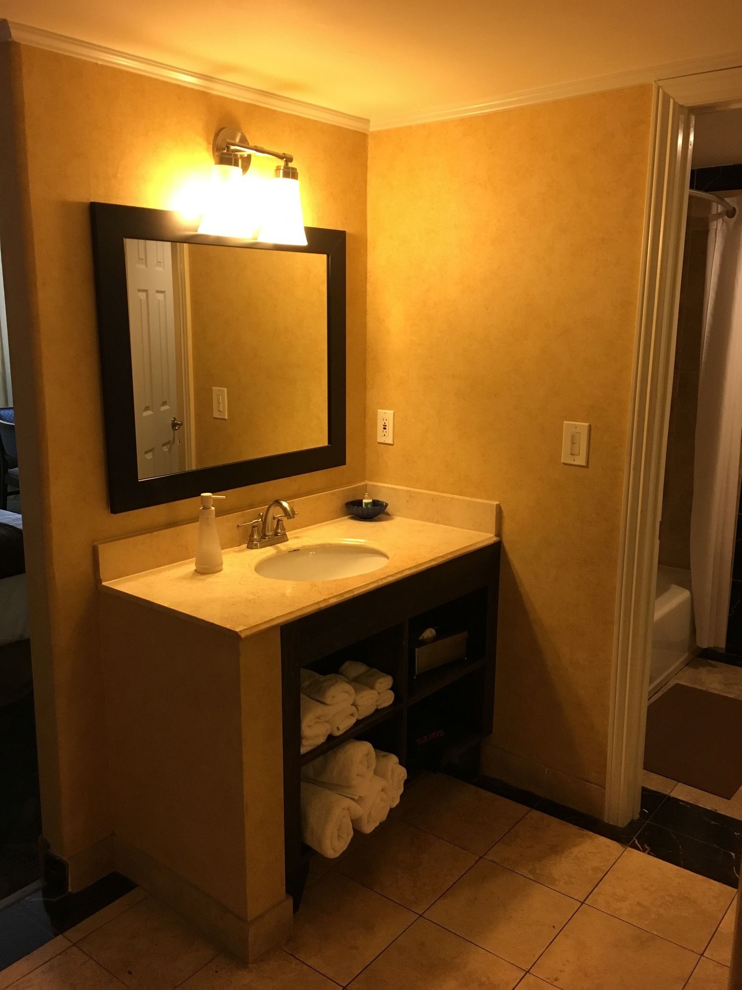 Фото Little Inn by The Bay Newport Beach