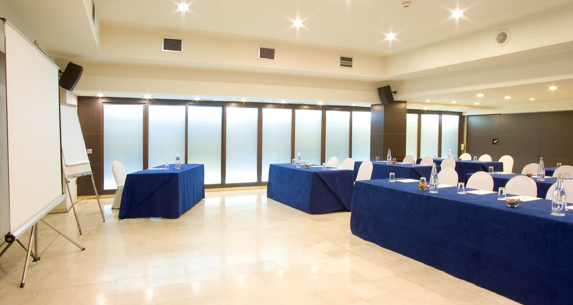 Фото Nh Lleida Pirineos