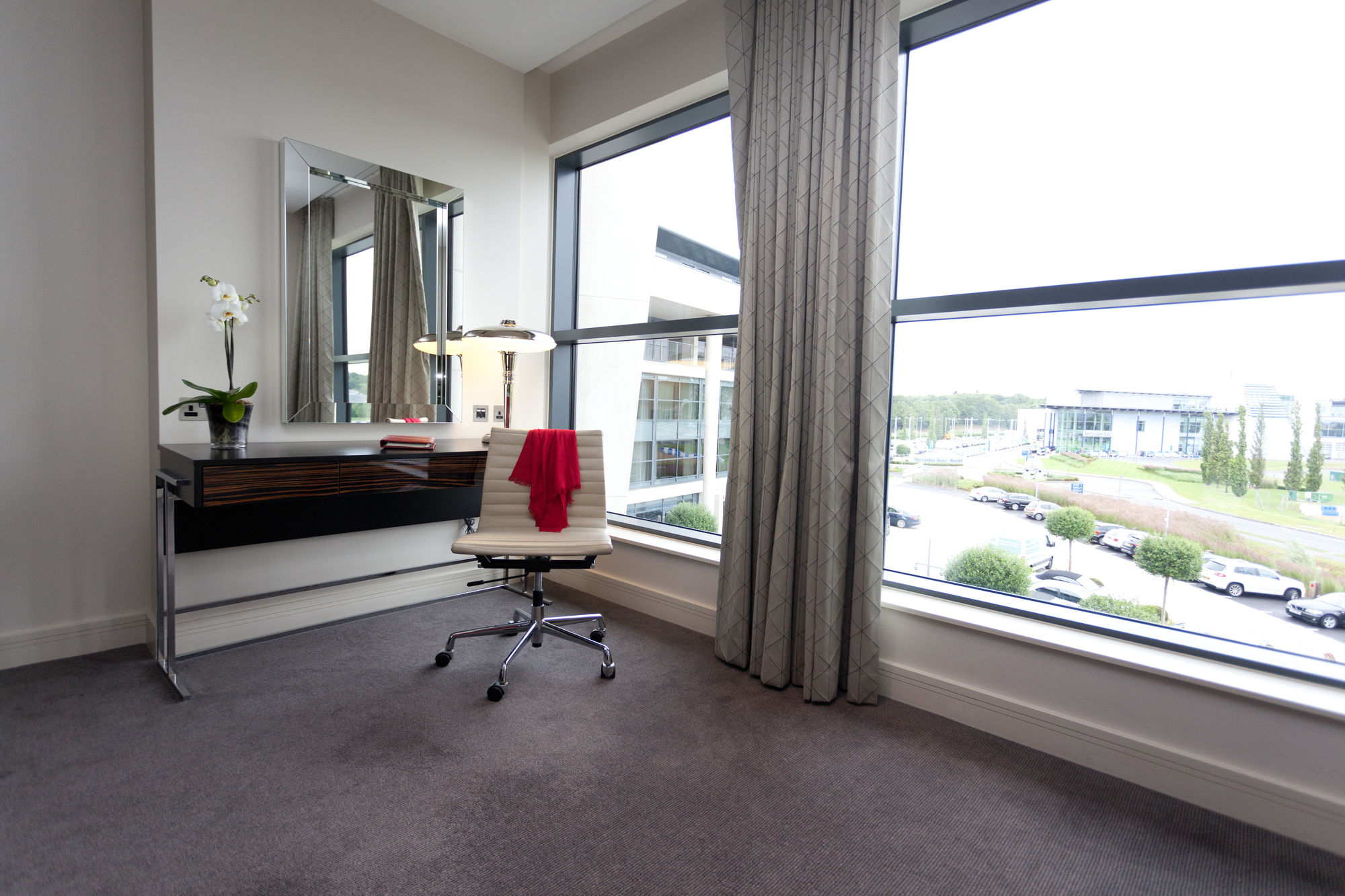 Фото Brooklands Hotel