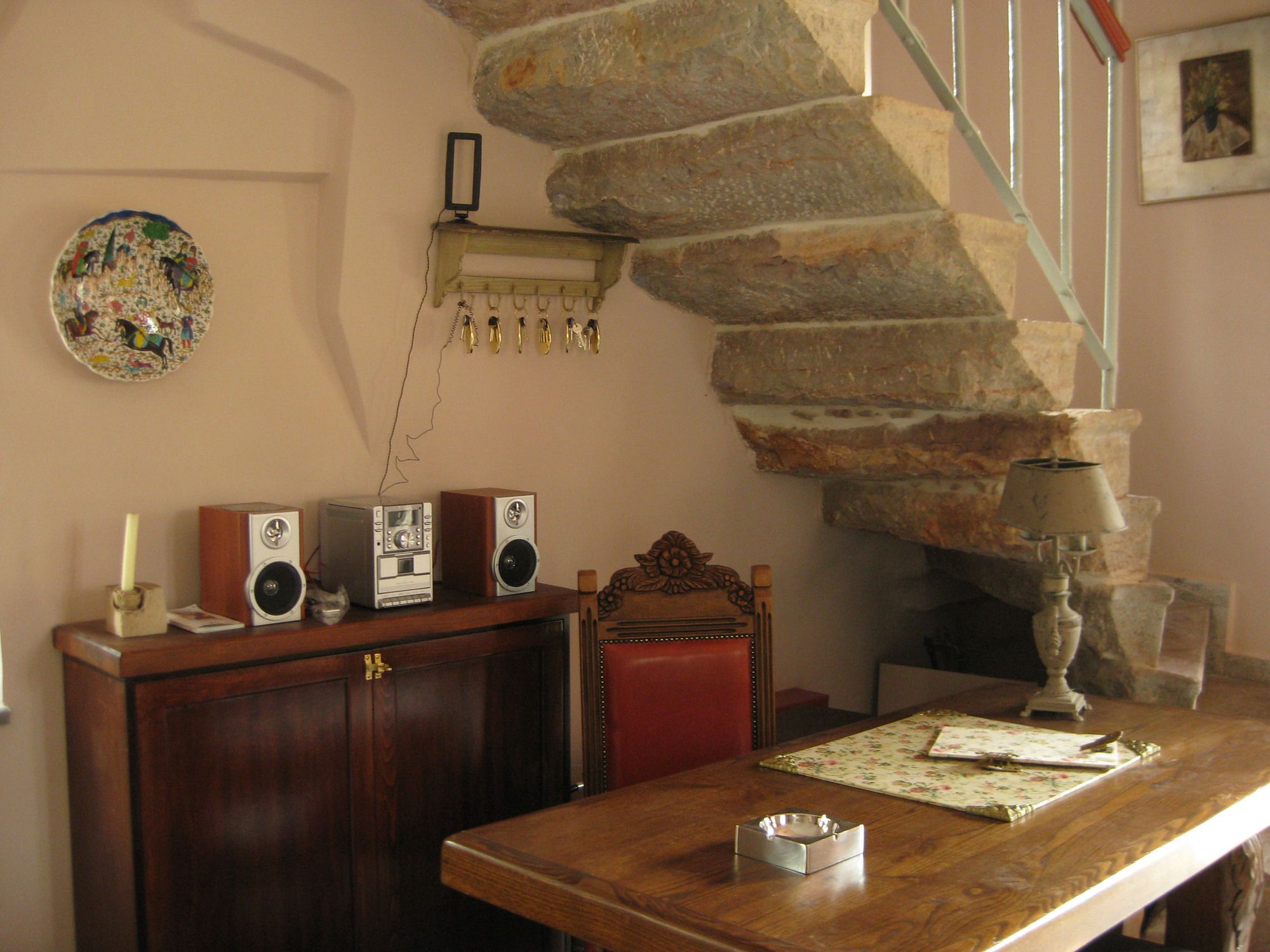 Фото Traditional Hotel Ianthe