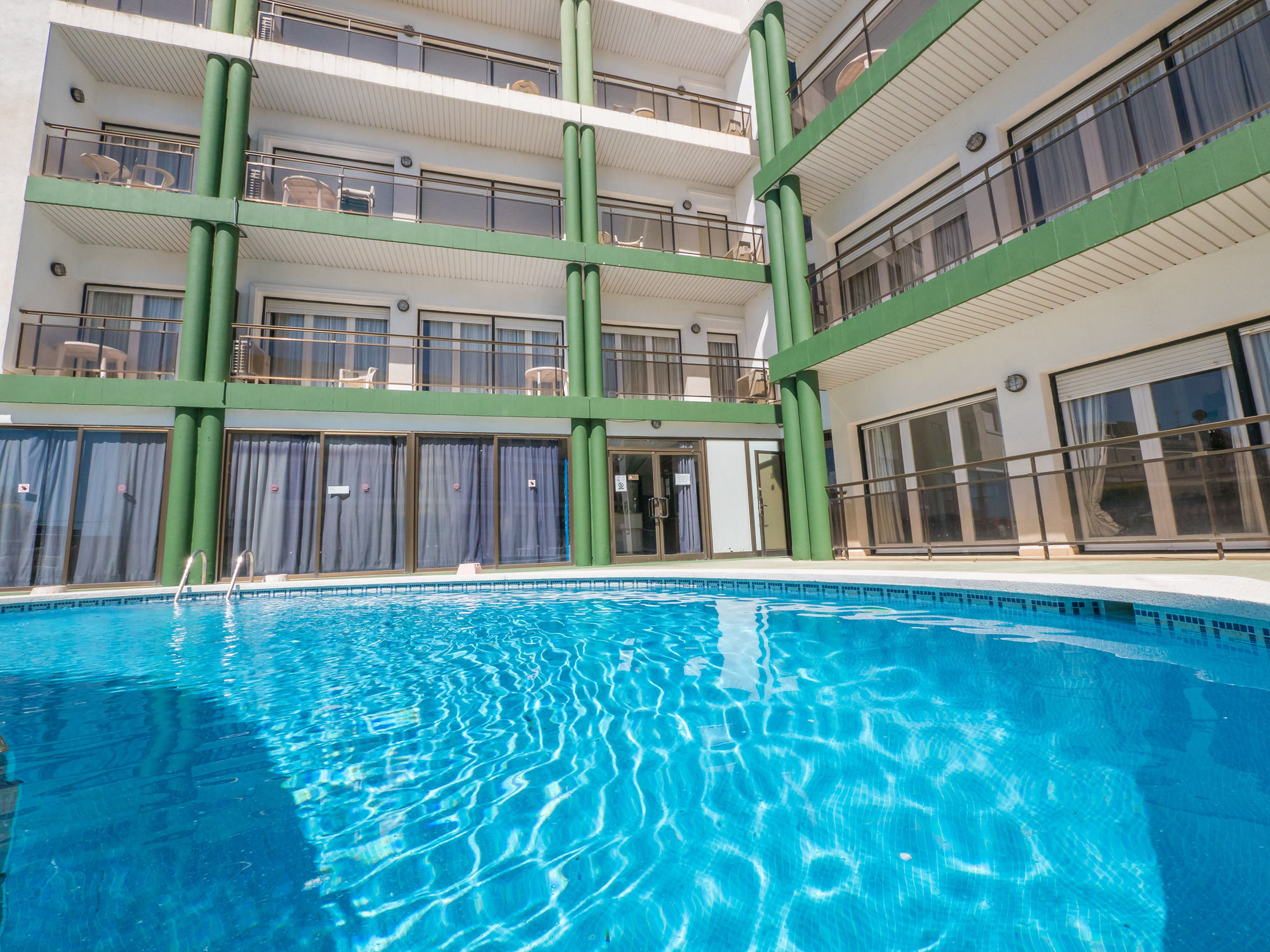 Фото отеля 3