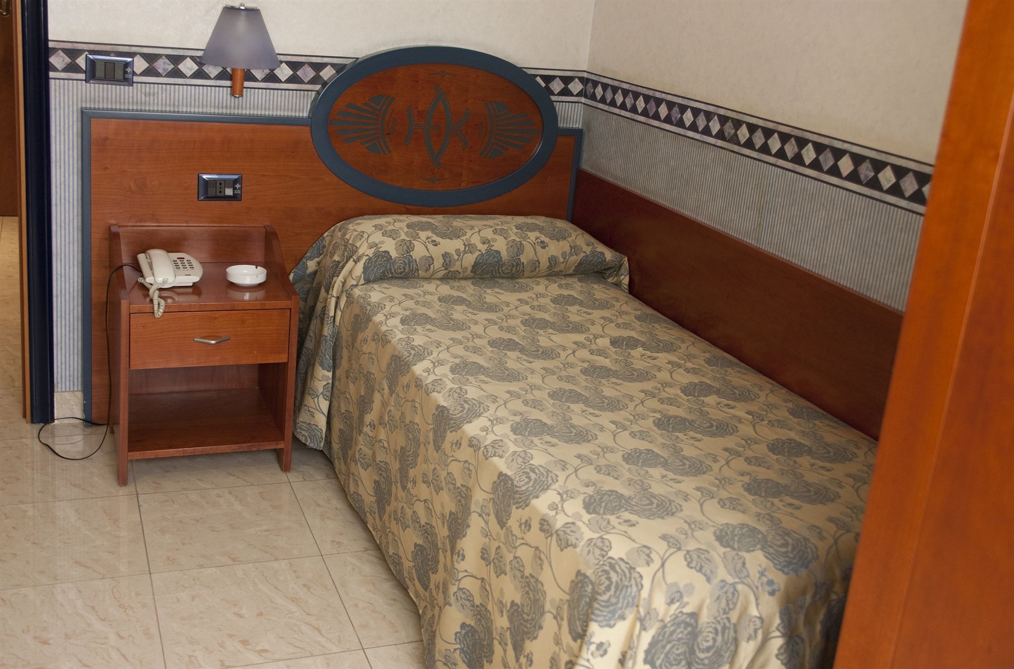 Фото Hotel Kroma