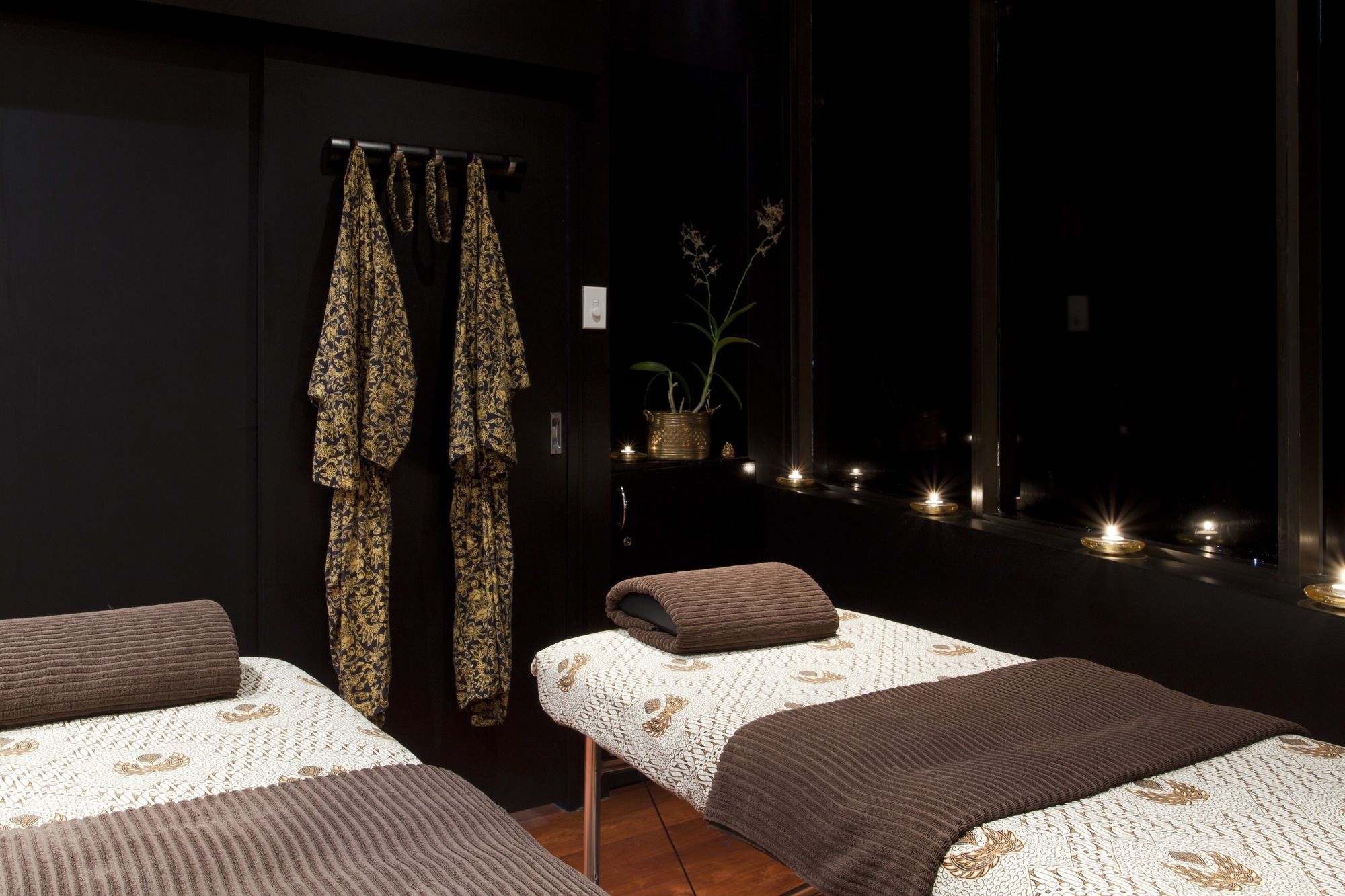 Фото Crown Hotel