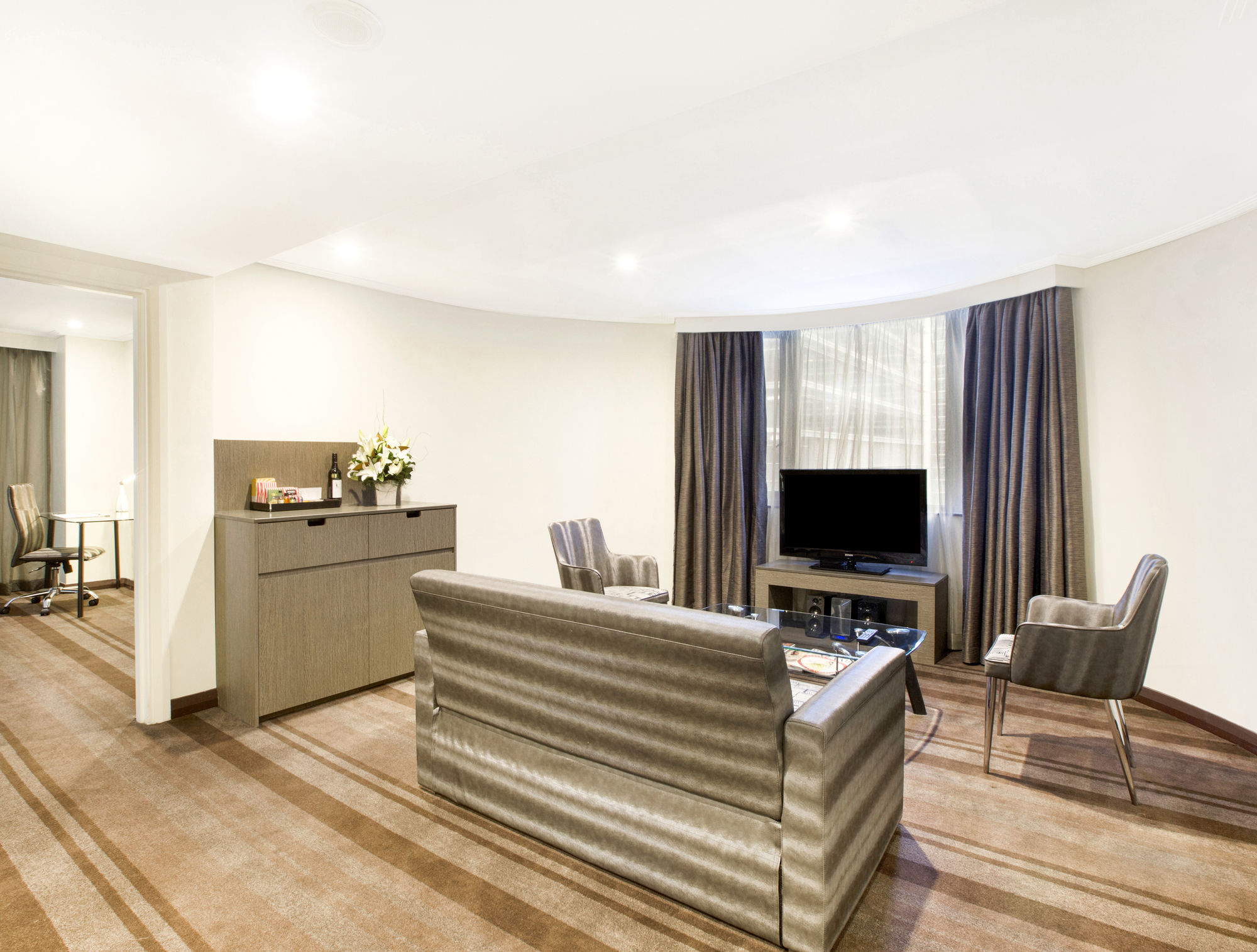 Фото Rydges World Square