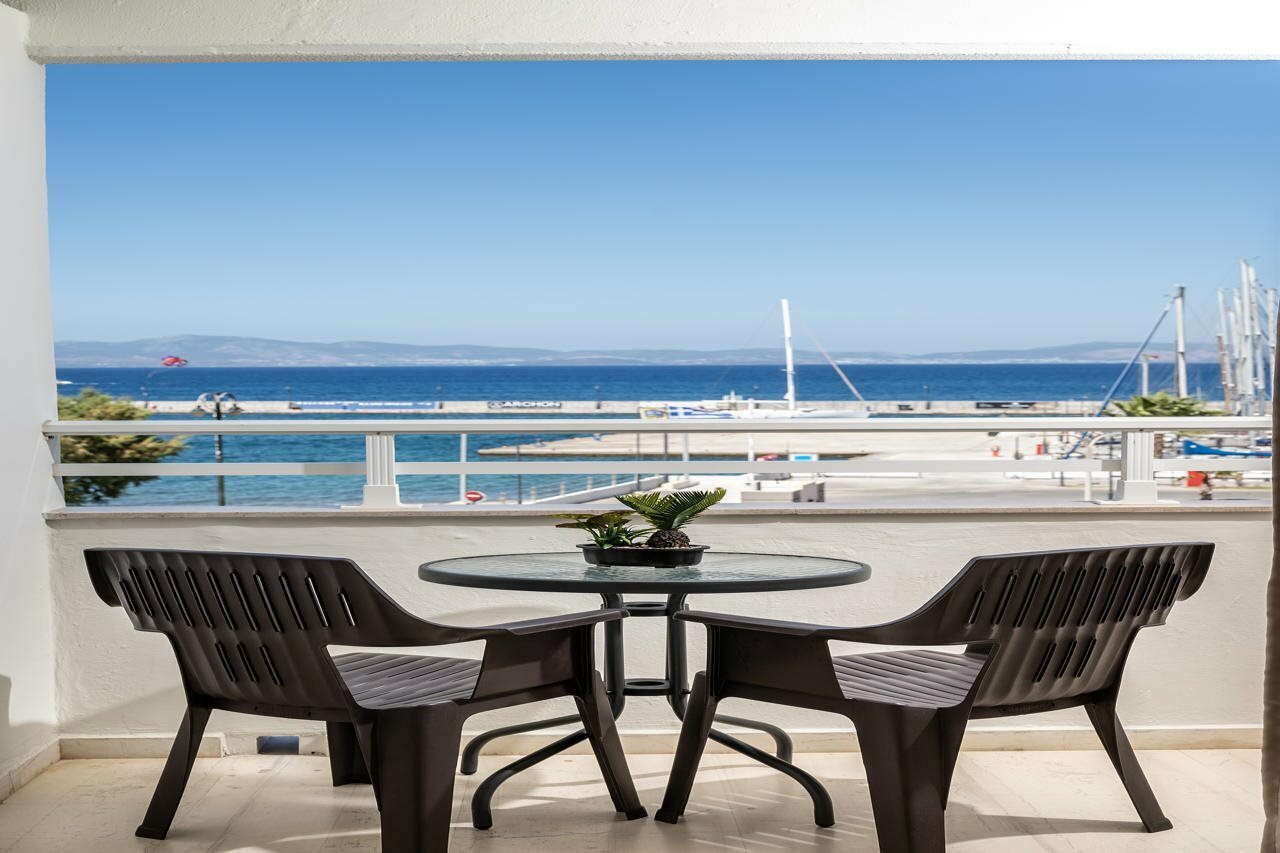 Фото Zephyros Hotel