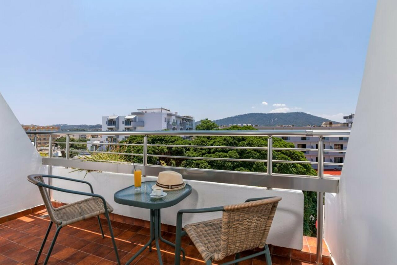Фото Blue Horizon Hotel