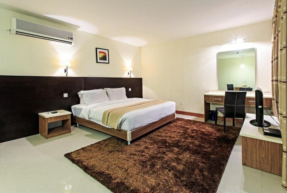 Фото The Orchard Cebu Hotel & Suites