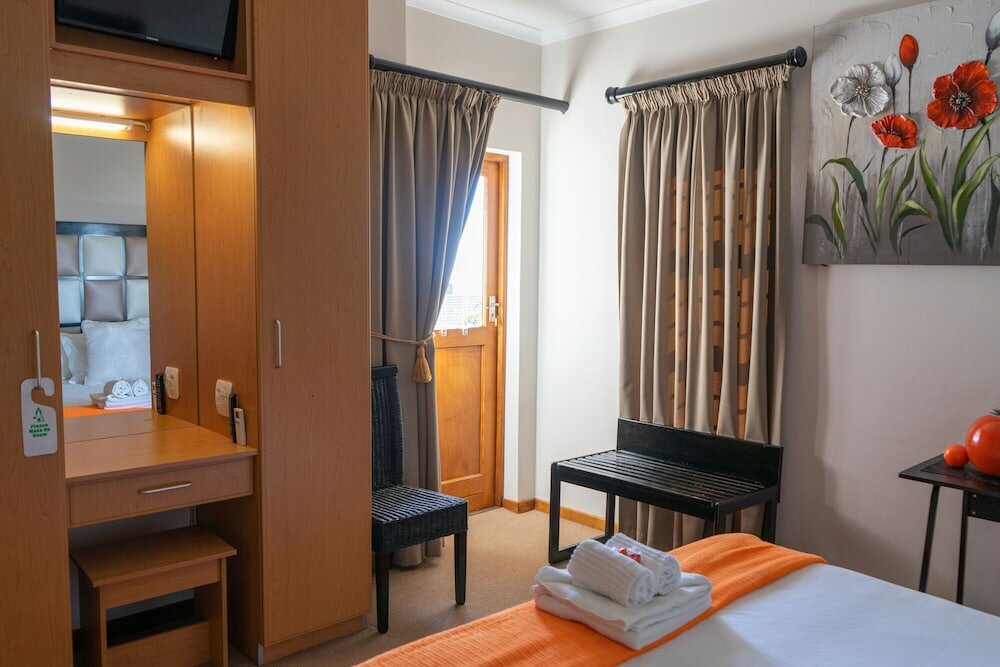 Фото Bar T Nique Guest House