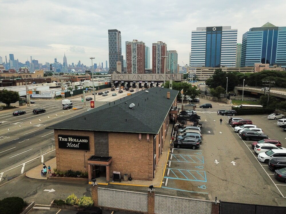 Фото The Holland Hotel