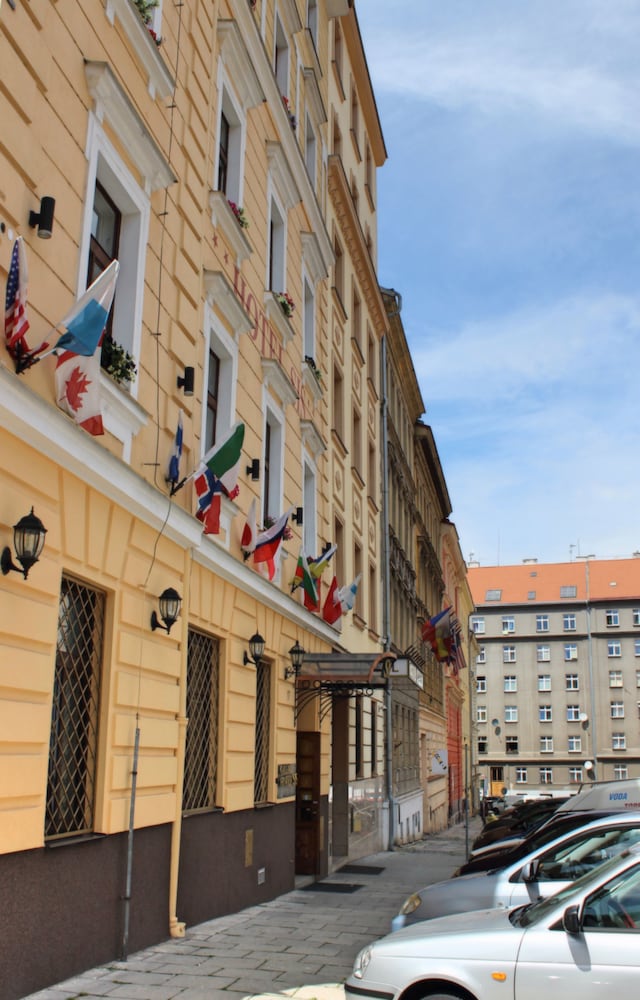 Фото Gallery Hotel Sis