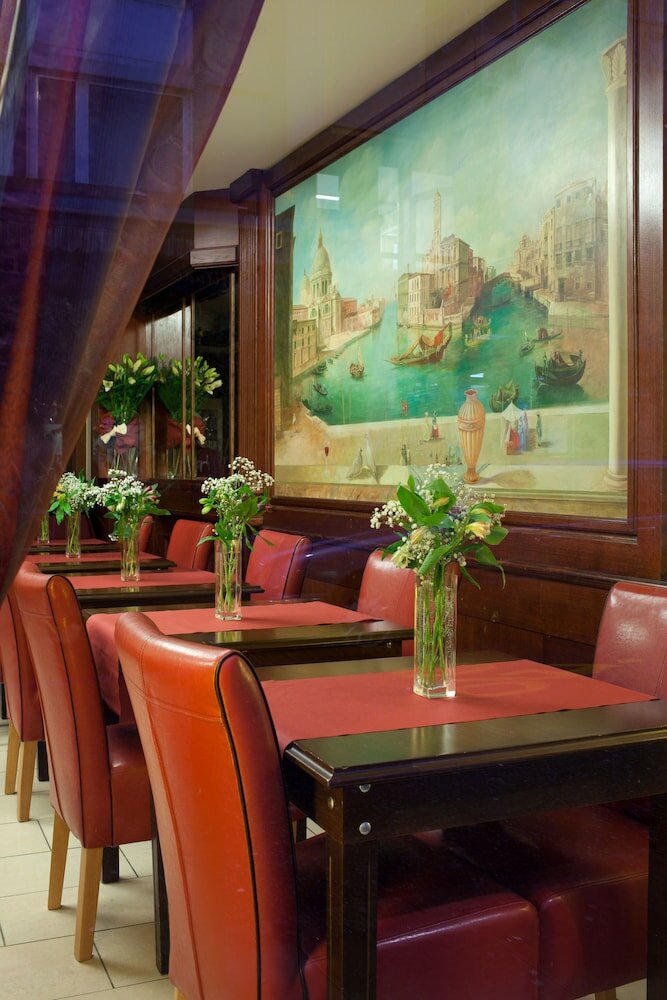 Фото Admiral Hotel