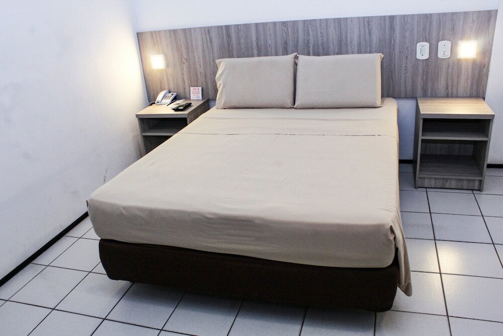 Фото Abbeville Hotel