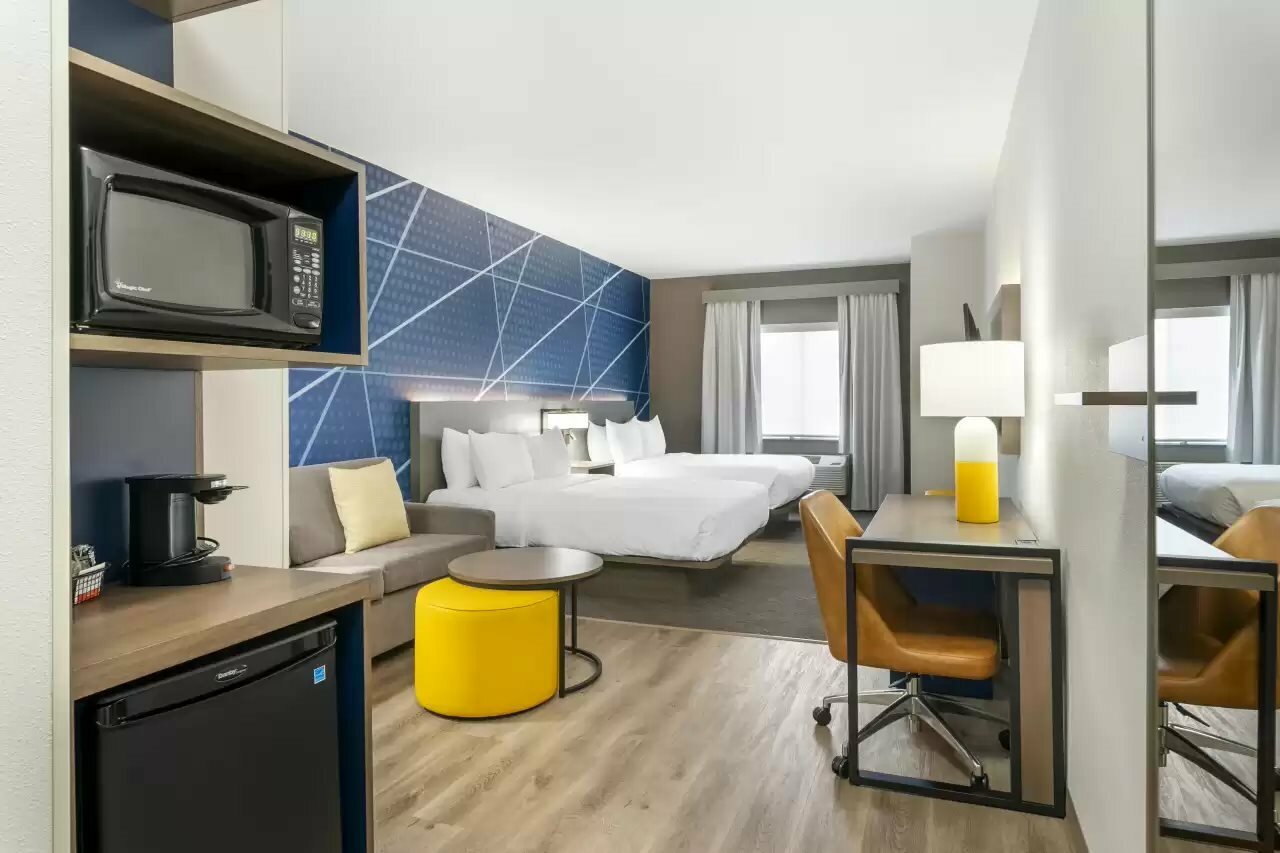 Фото Comfort Suites Elgin