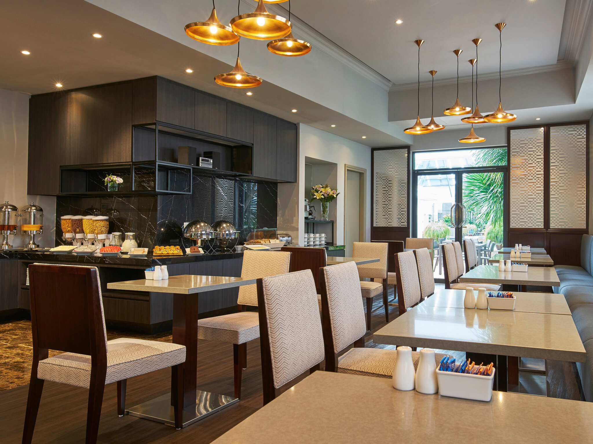 Фото Adina Serviced Apartments Singapore Orchard