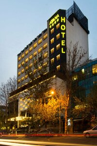Гостиница Atana Hotel Tehran