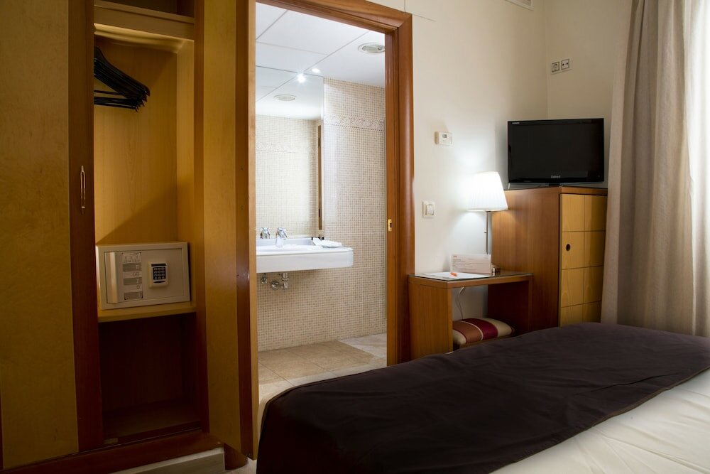 Фото Hotel Córdoba Centro