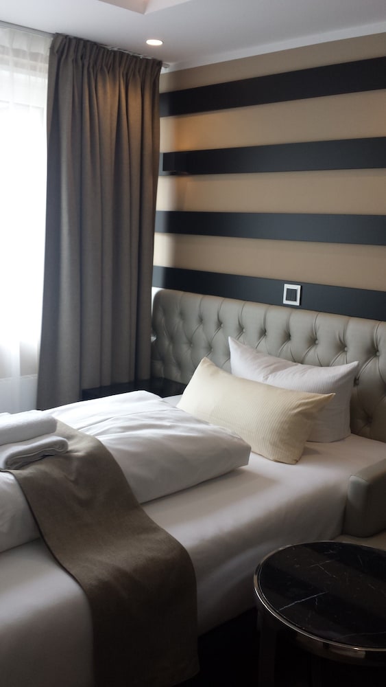 Фото Skyline Hotel