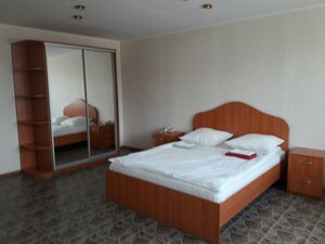 Centralnaya (rabochiy posyolok Krasnozyorskoye, ulitsa Lenina, 20), hotel