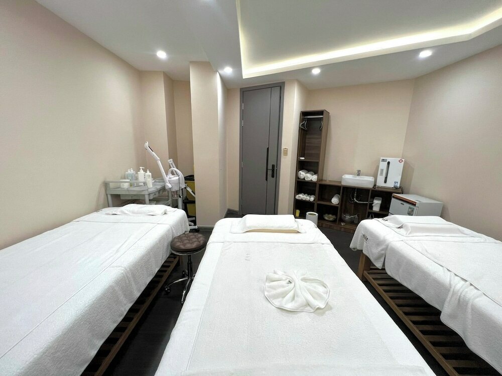 Фото Wah Fu Hotel