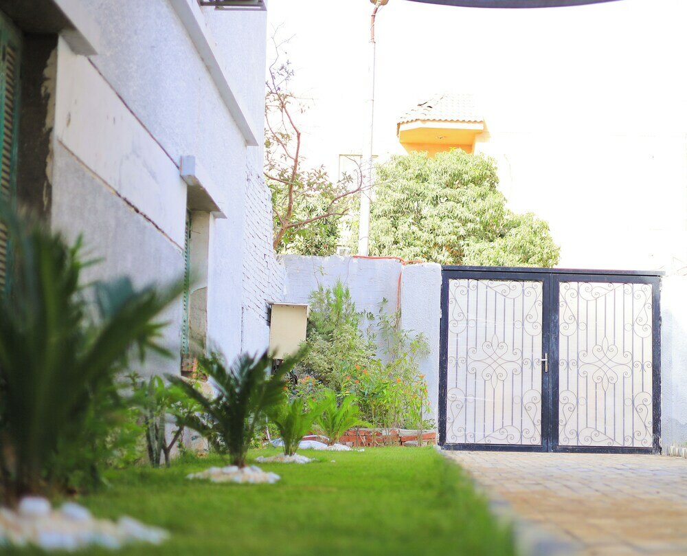 Фото Garden pyramid view