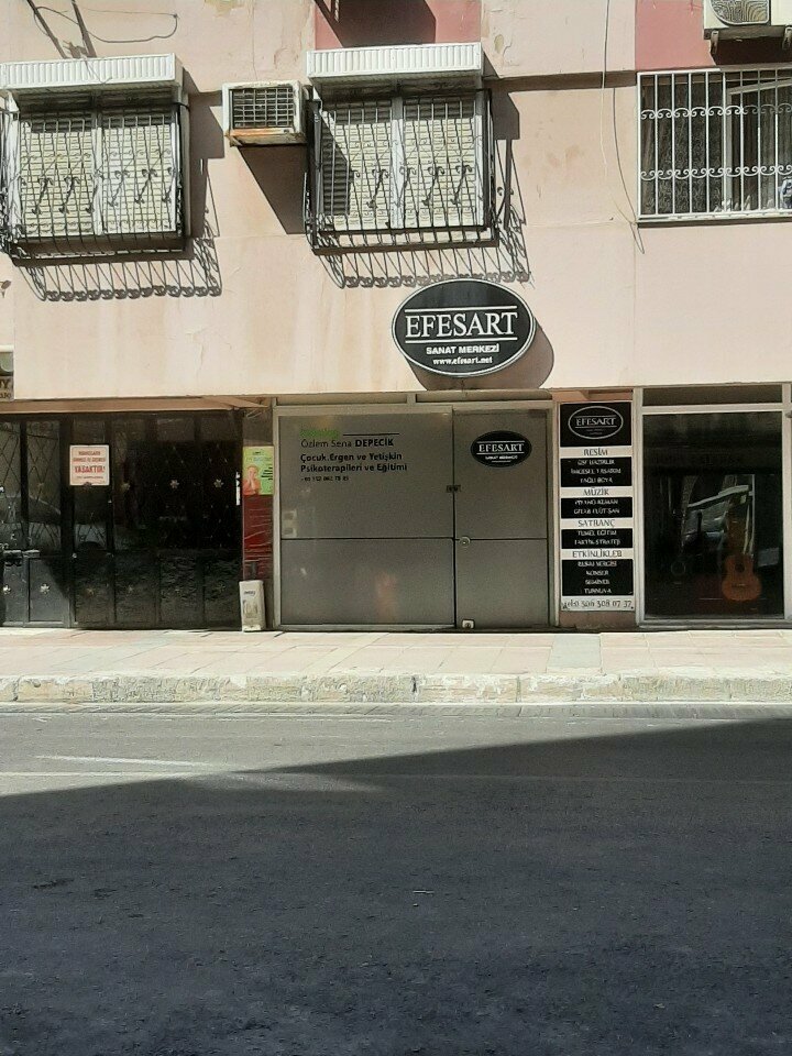 School of the arts Efesart Art Center, Izmir, photo