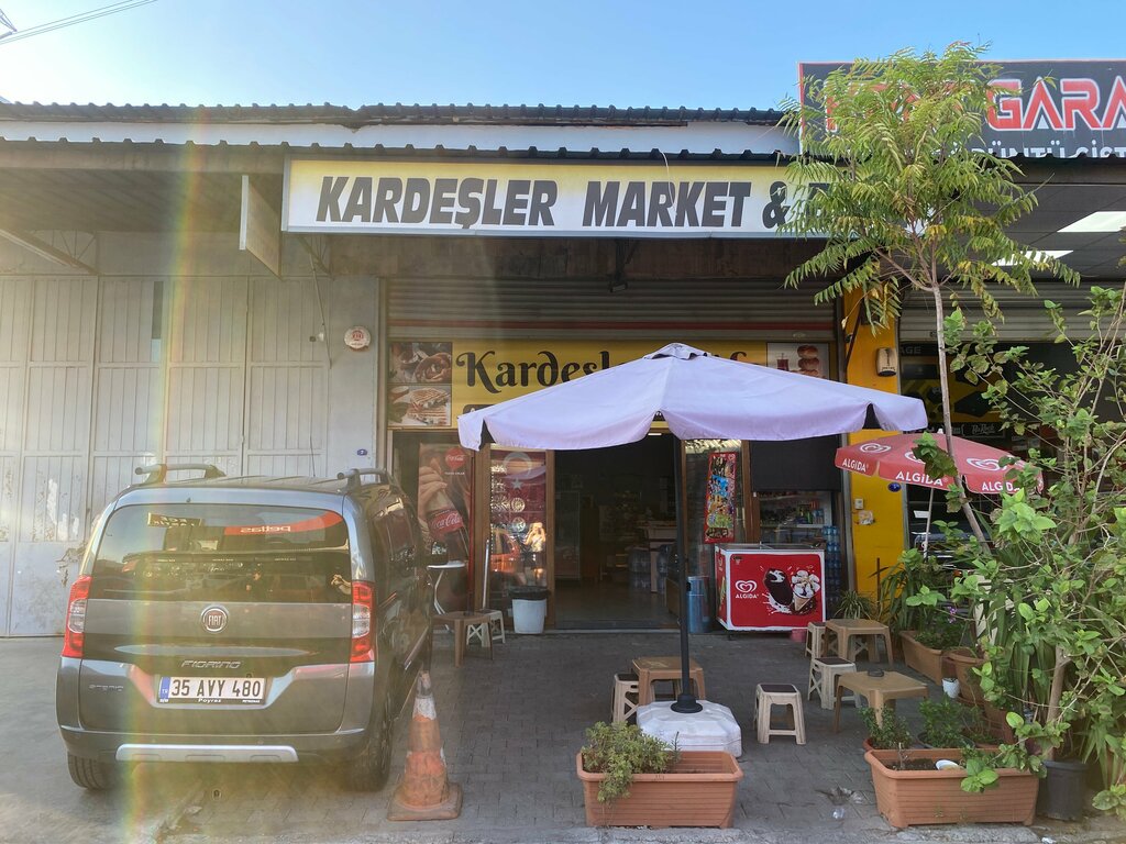 Alcoholic beverages Brothers Liquor, Izmir, photo