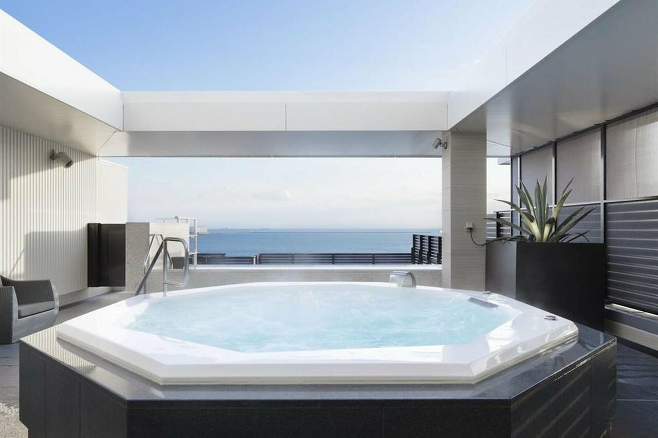 Фото Kobe Minato Onsen Ren