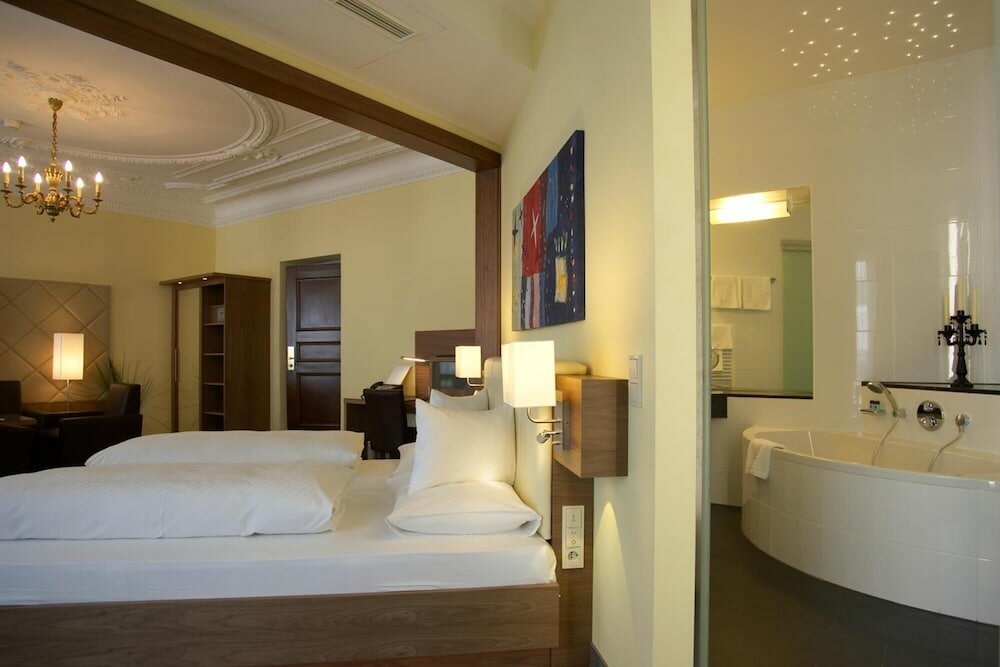 Фото Hotel Weisses Kreuz