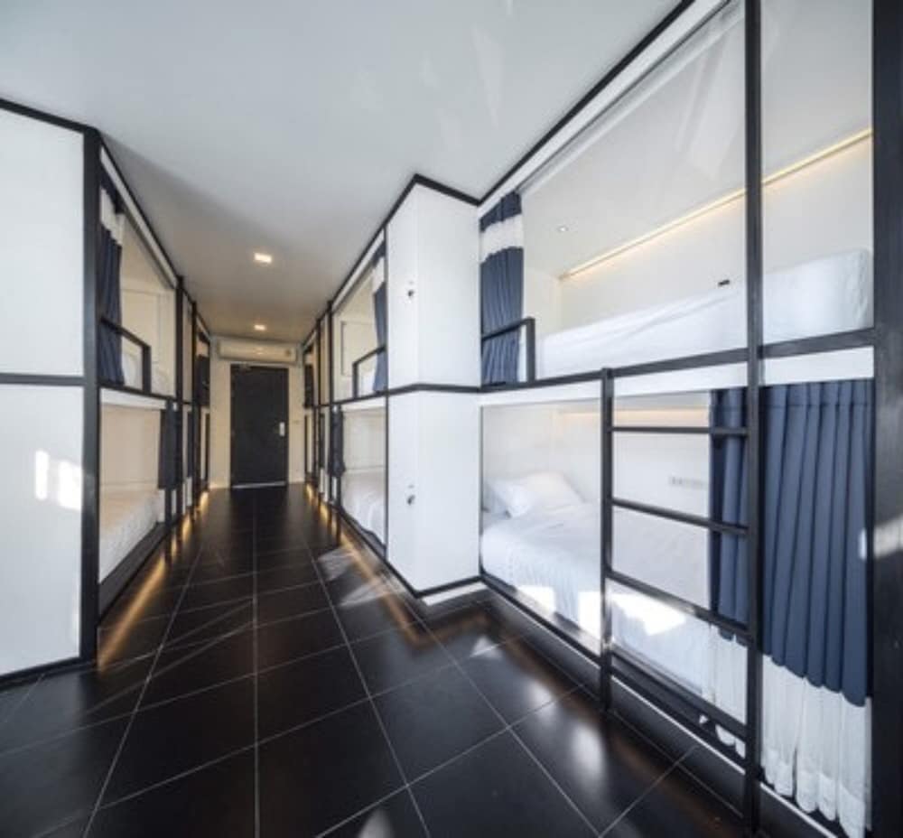 Фото The Common Hostel