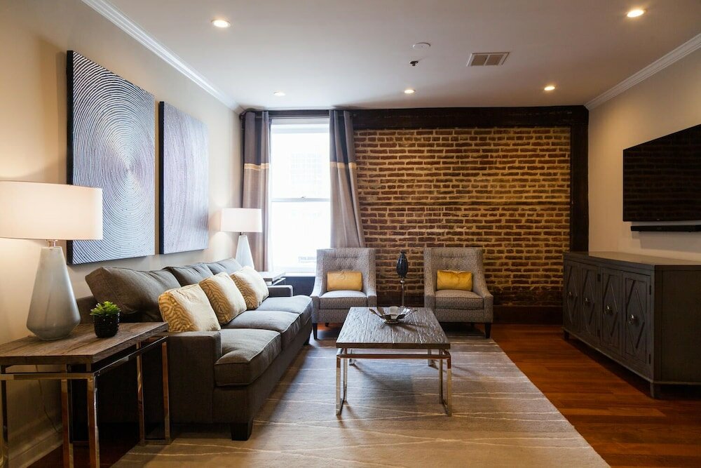 Фото The Quarters on King