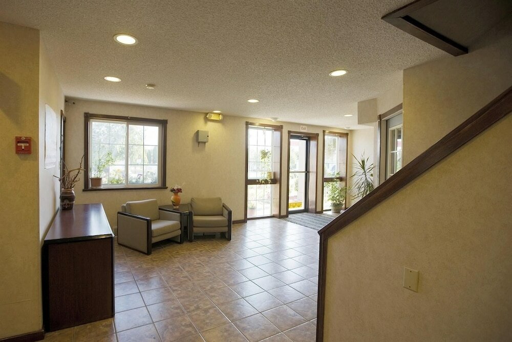 Фото Americas Best Value Inn Albany East Greenbush