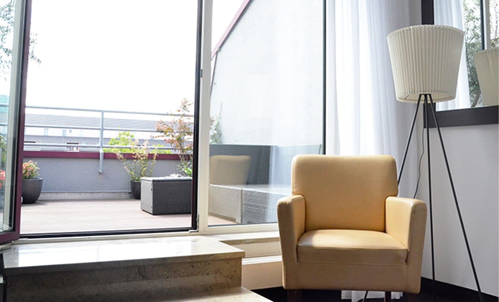 Фото Bristol Hotel Frankfurt