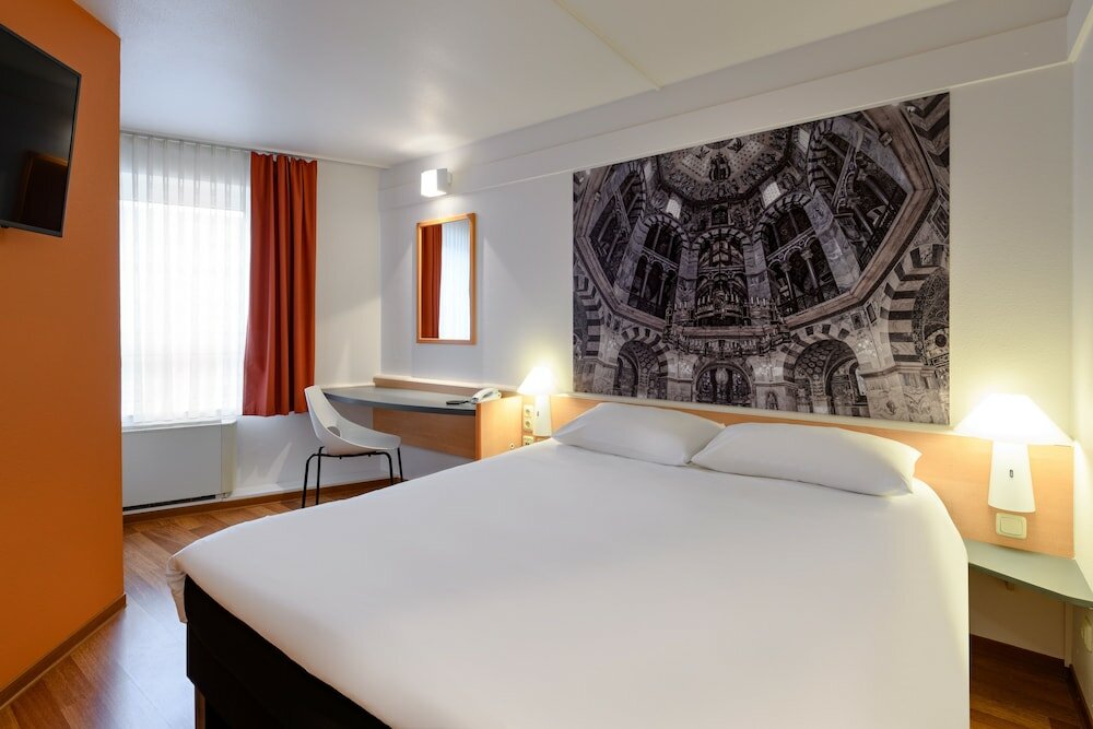 Фото B&B Hotel Aachen-Hbf