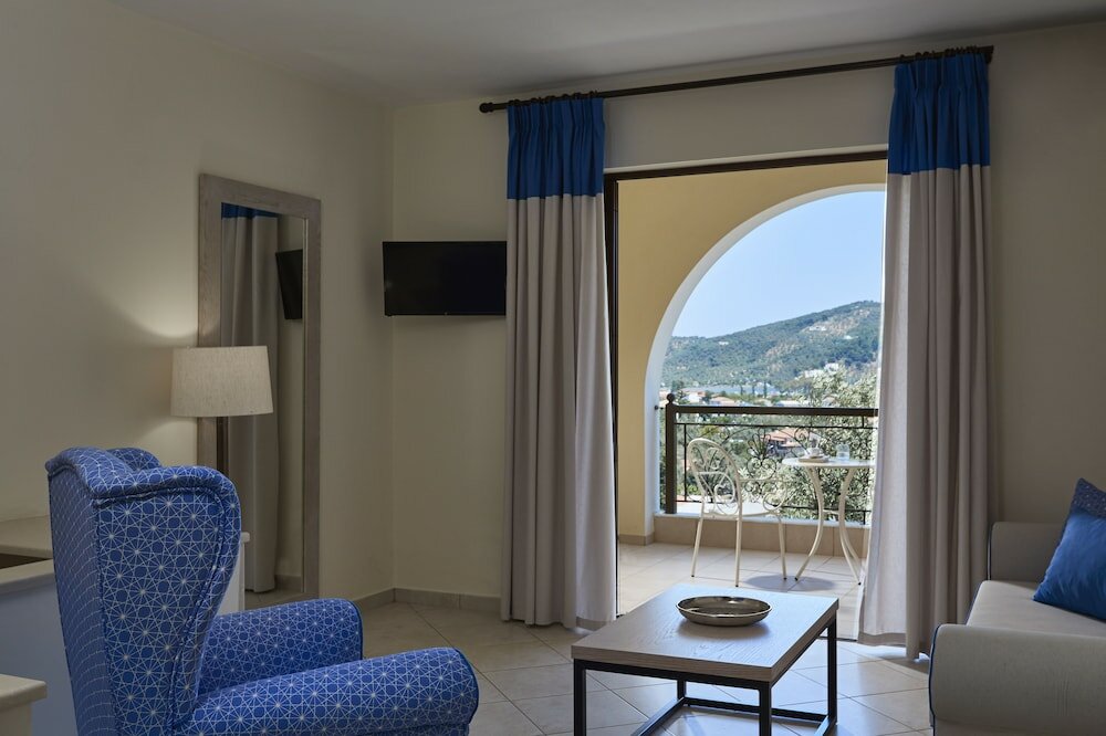 Фото Skiathos Living