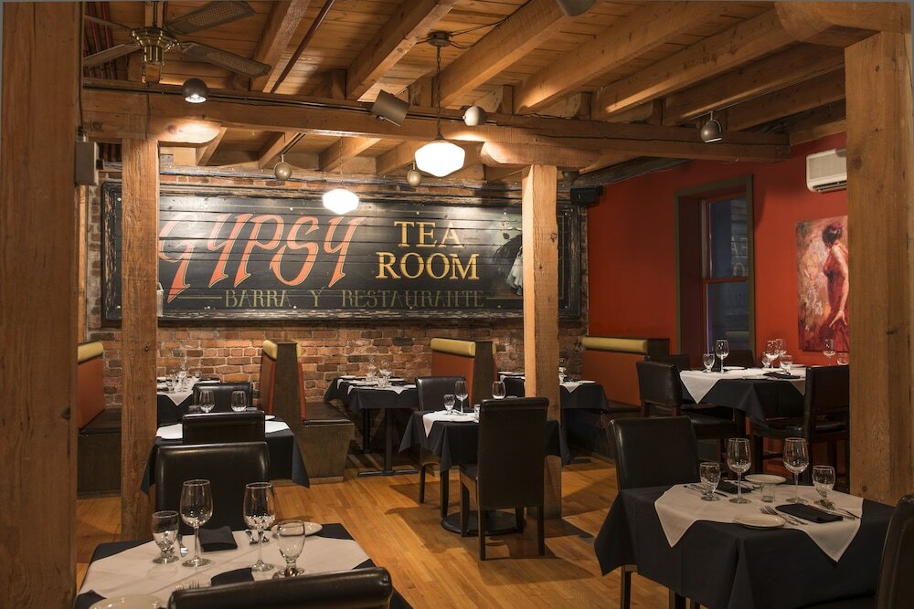 Фото The Murray Premises Hotel