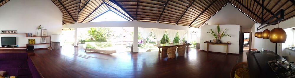 Фото Villa Kalachuchi B&b