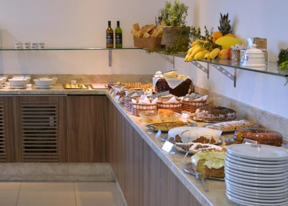 Фото Sky Premium Hotel