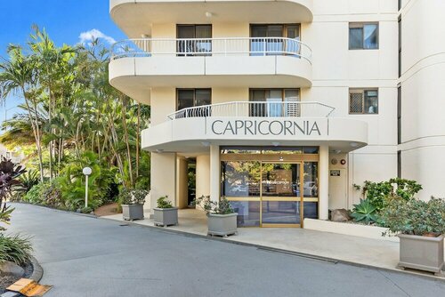 Гостиница Capricornia Apartments в Голд-Кост