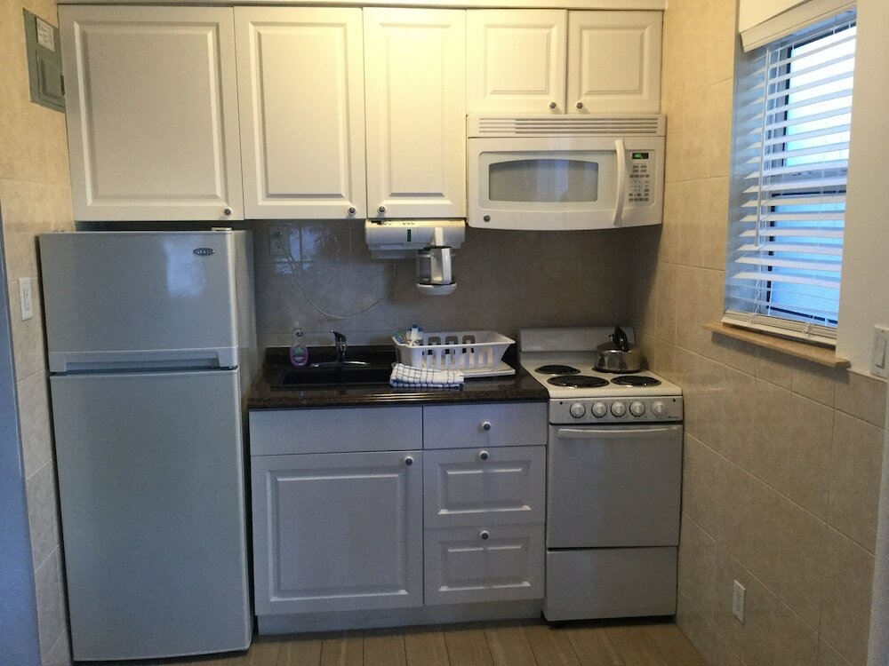 Фото Breakaway Inn
