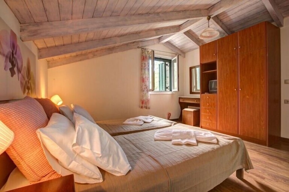 Фото Villa Iremia & Villa Galini